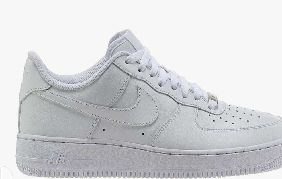 Nike men's air force 1 basketball shoes.